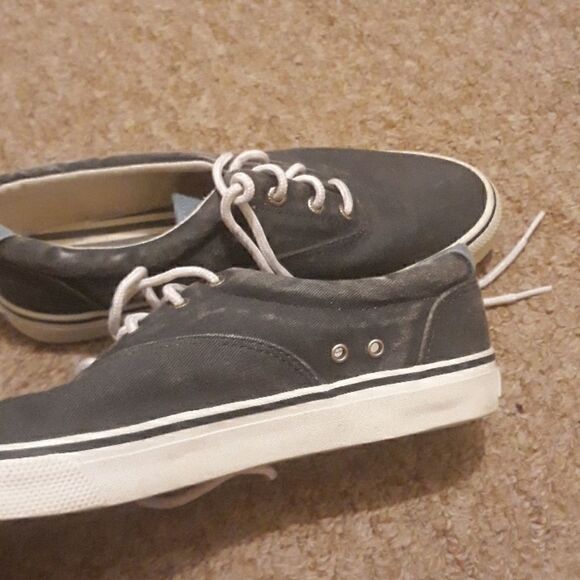 Sperry Top-siders (slightly faded on tops both) - Picture 4 of 7